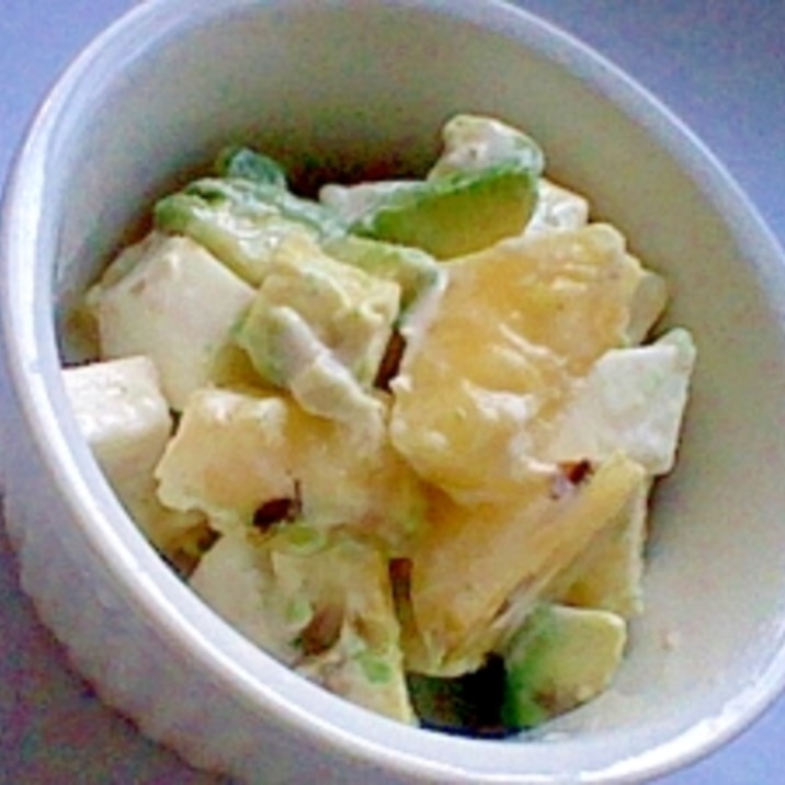 アボカド・長イモ・パイナップルの酵素サラダ